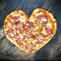 Pizza's bakken met liefde!